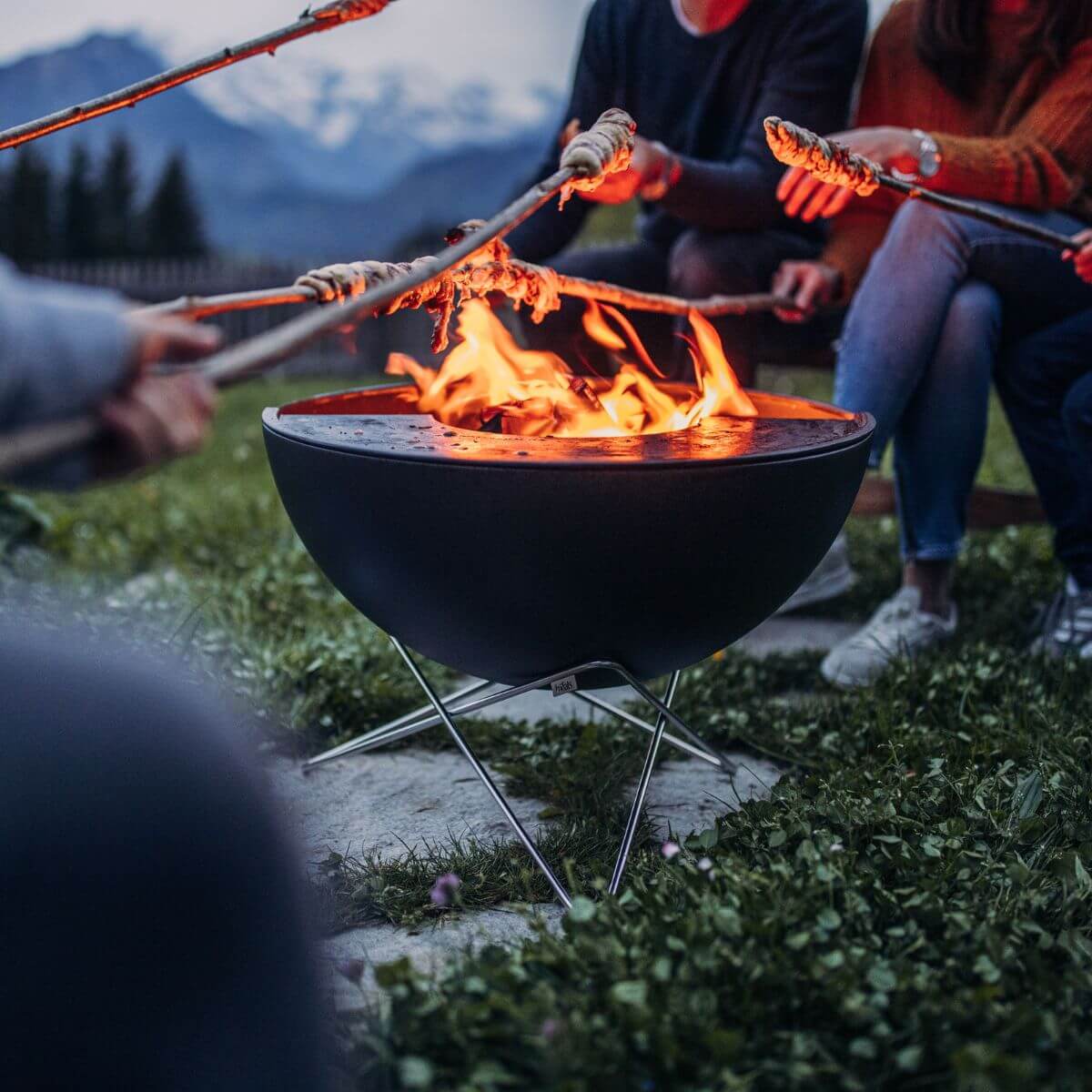 Höfats Bowl 57 Vuurkorf Plancha BBQ Set laag